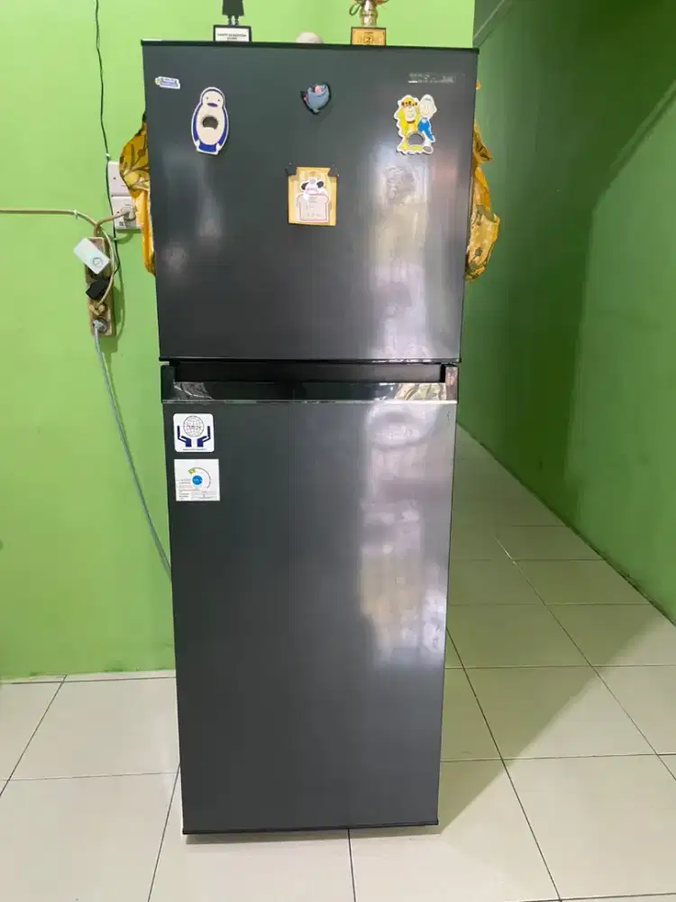 Kulkas 2 Pintu Toshiba GR-B28ISP