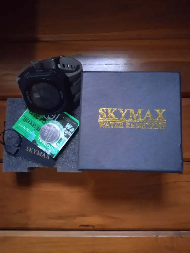 Jam tangan merk sky max anti air