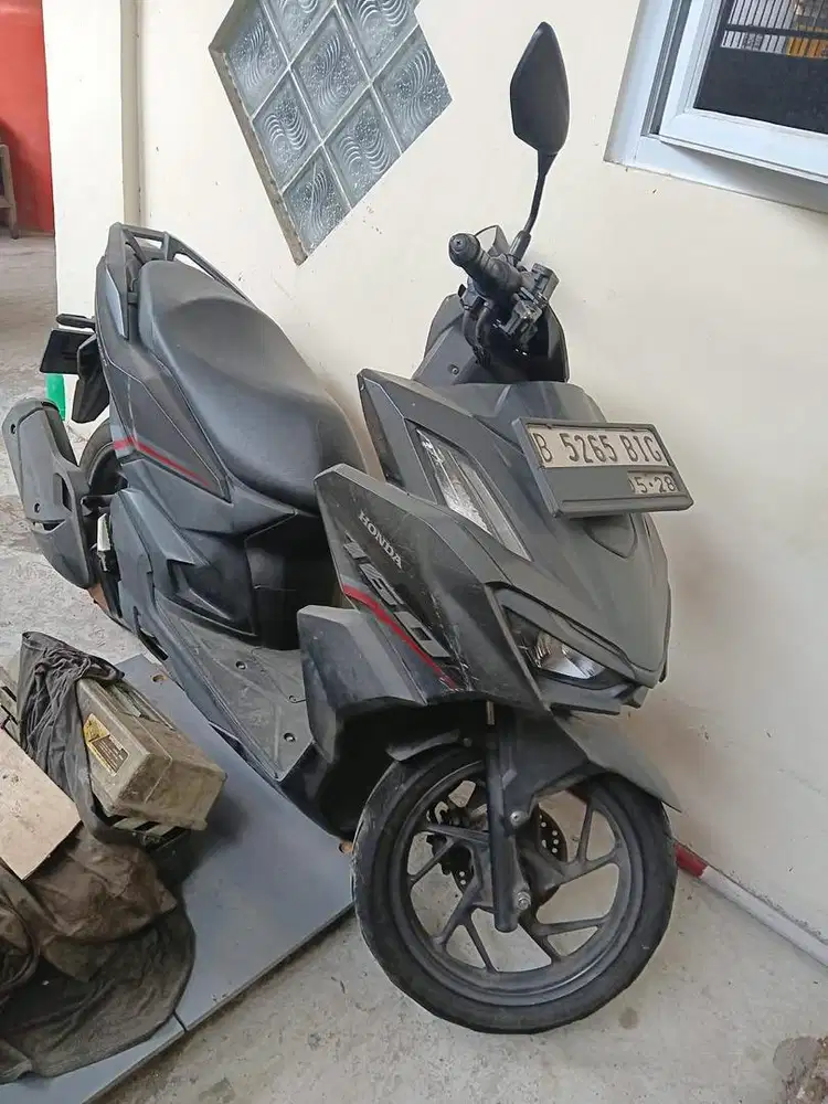 DIJUAL VARIO 160 CBS ISS 2023 nego