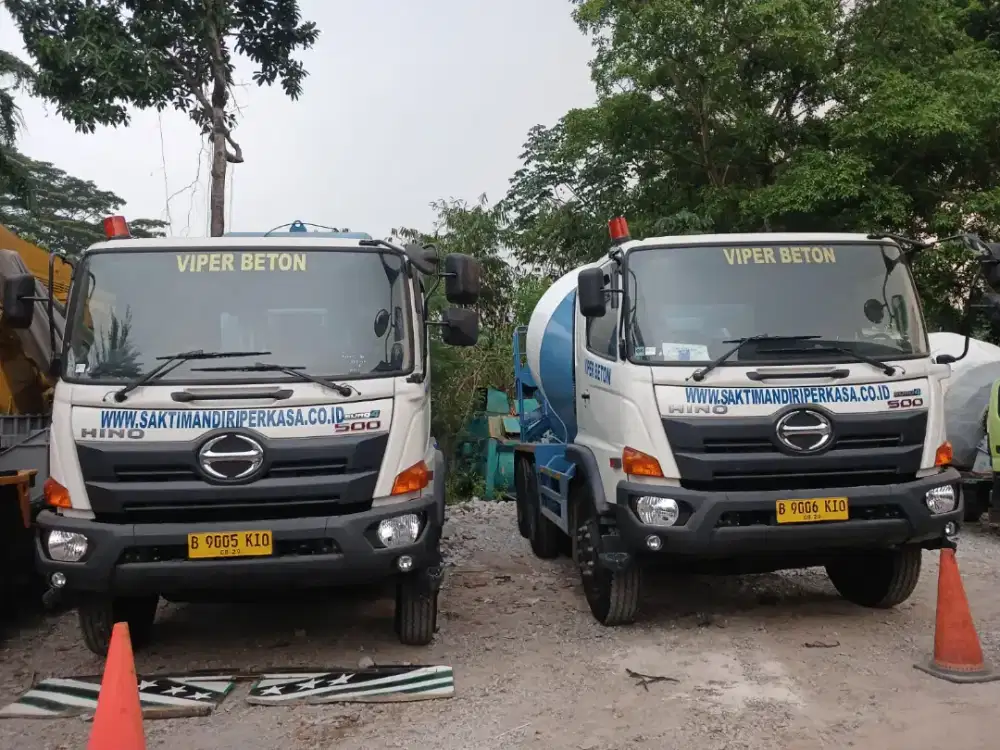 Truk mixer hino 500