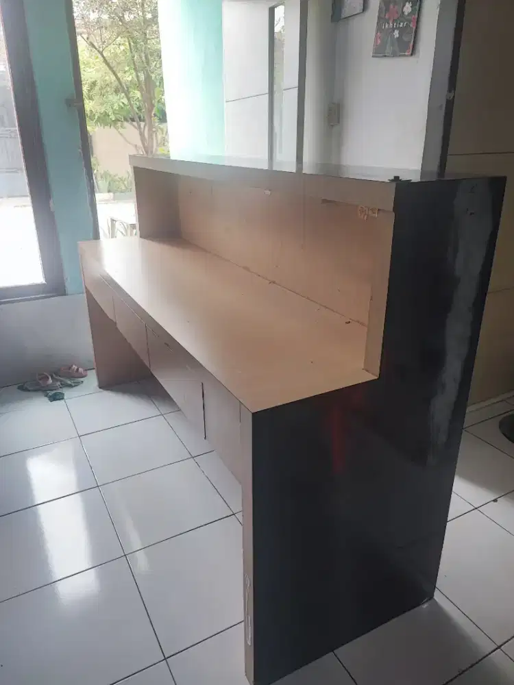 Dijual meja resepsionis