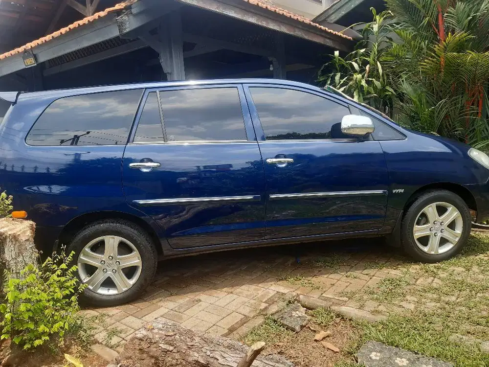 Dijual, Toyota Kijang Innova E (Manual, th.2005), Original.
