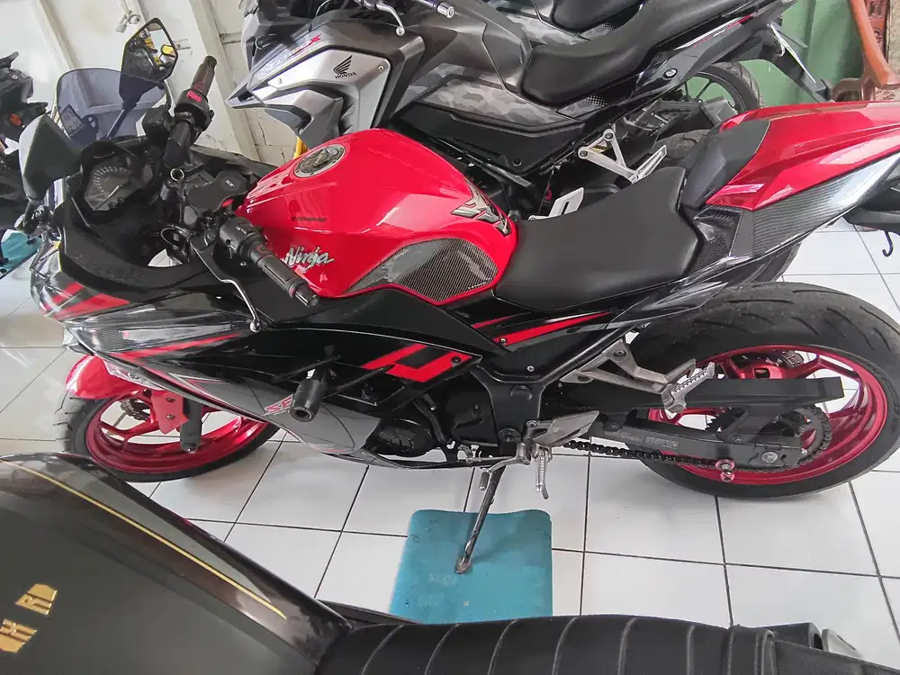 Kawasaki Ninja 250 SE FI Tahun 2015