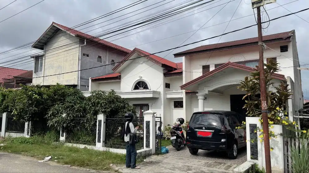Rumah 2 Lantai SHM, LT 280 m² – Nanggalo Padang