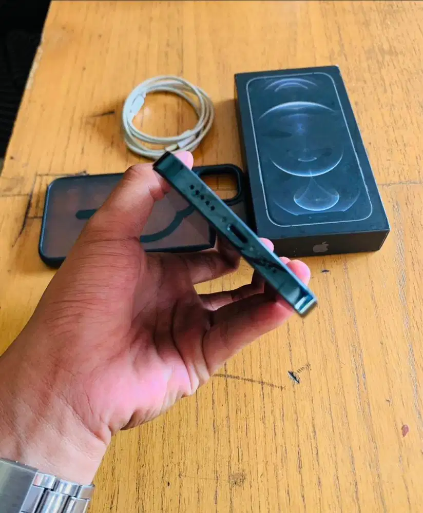 Iphone 12 pro aall operator
