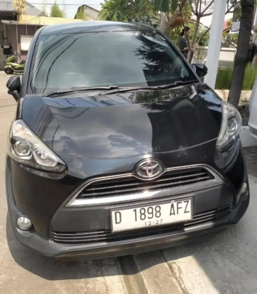 Toyota sienta G matic 2017