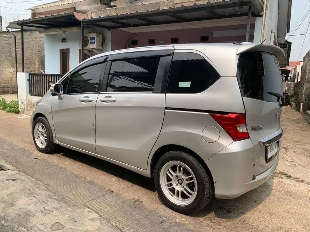 Honda Freed 2013 Bensin