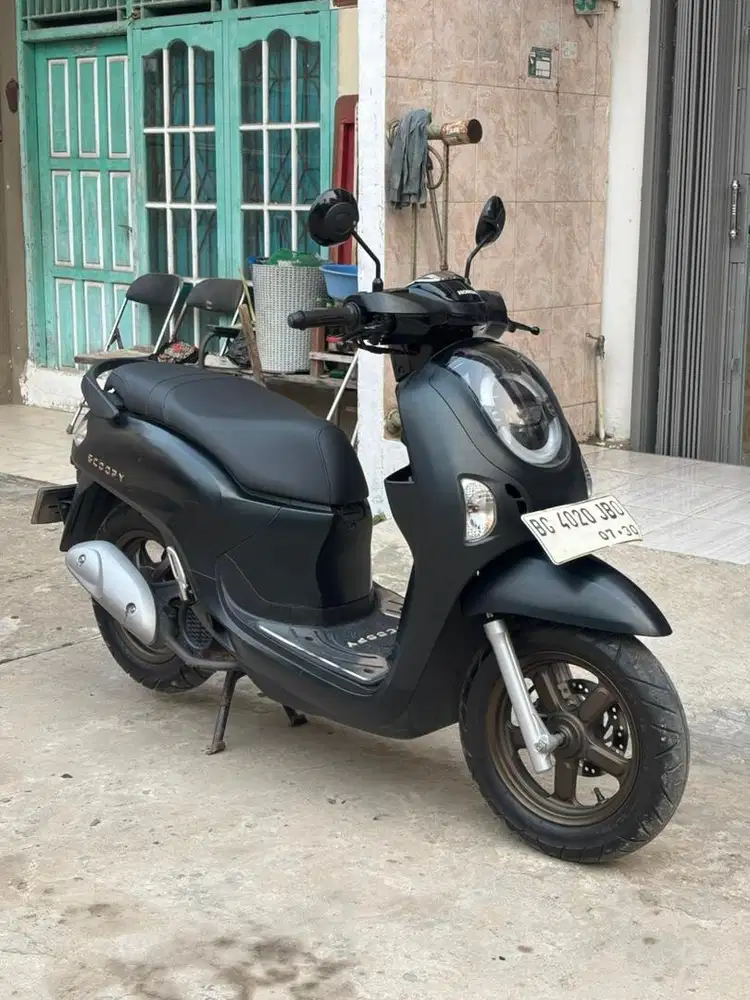 LIKE NEW SCOOPY PEESTIGE KEYLESS 2025 BLACK DOFF GEN 6 TERBARU