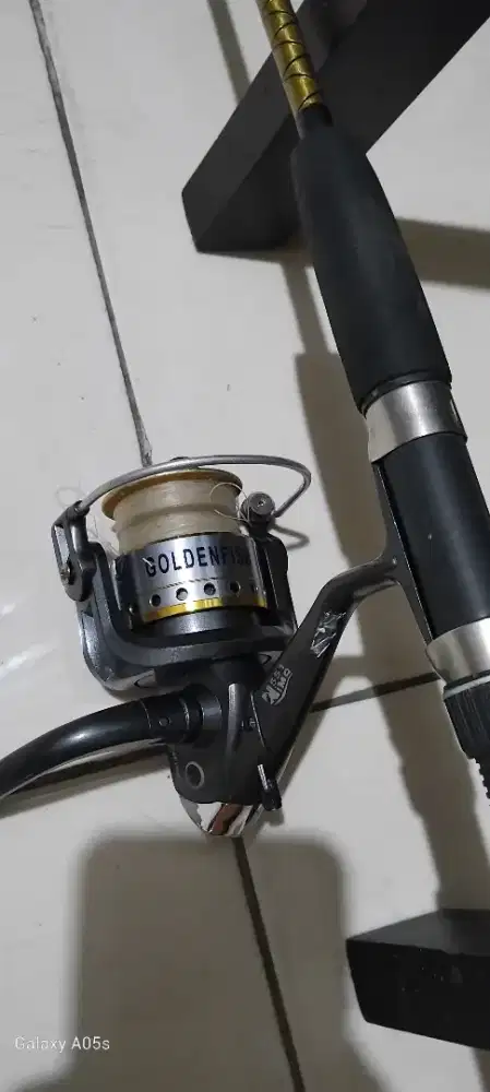Joran+rell merk golden fish