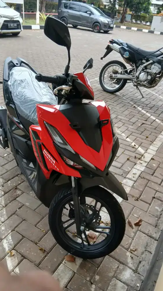 Jual motor Honda Vario CBS ISS 125 2026