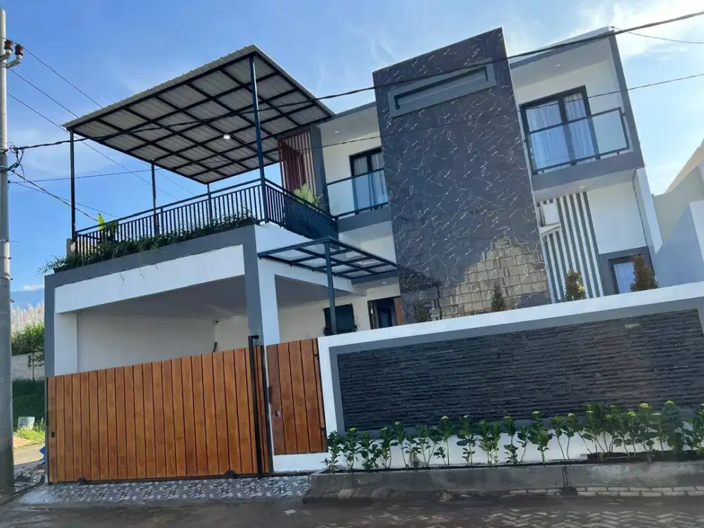 Dijual Rumah 2 Lantai Fully Furnished SHM di Kencana Residence Karangploso | 87