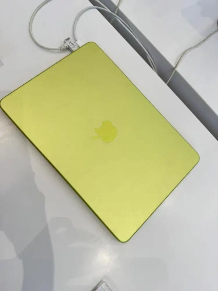MACBOOK NEO 256gb Tanpa Dp
