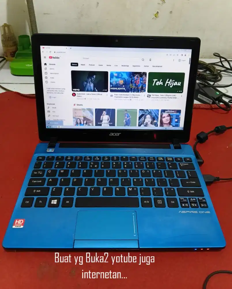 Laptop Acer Type 725 hdd 320gb ddr3 Nyaman Buat Tugas/Skolah & Belajar