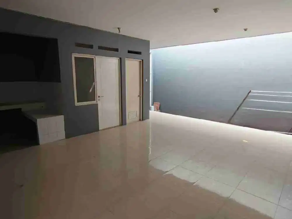 jual murah rumah 2 lantai dekat sekolah di harapan indah 2 bekasi