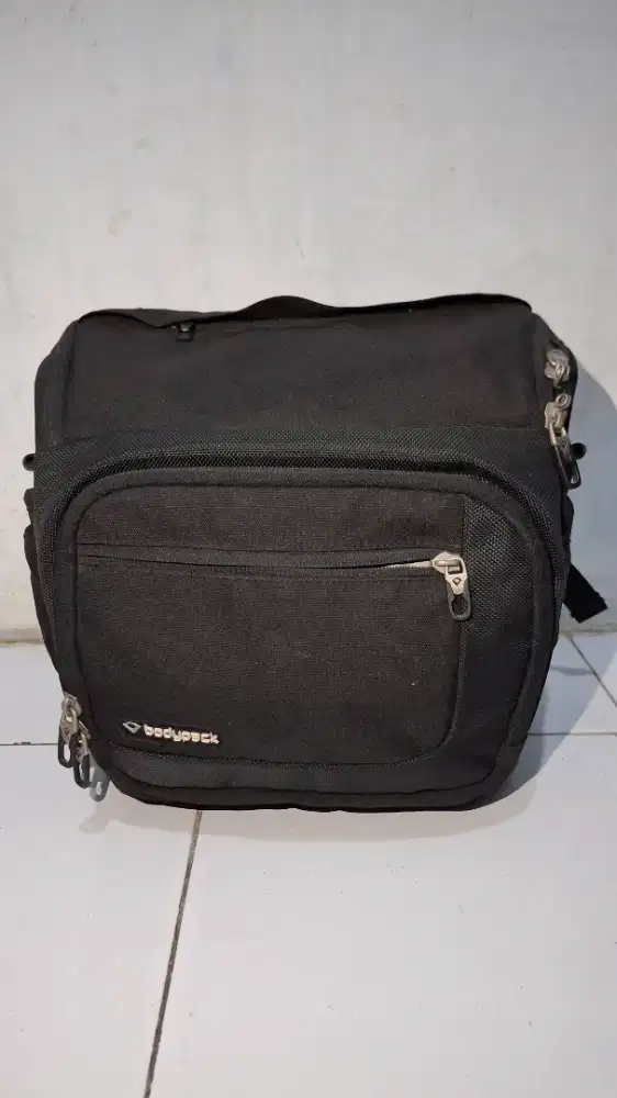 Tas bodypack mulus