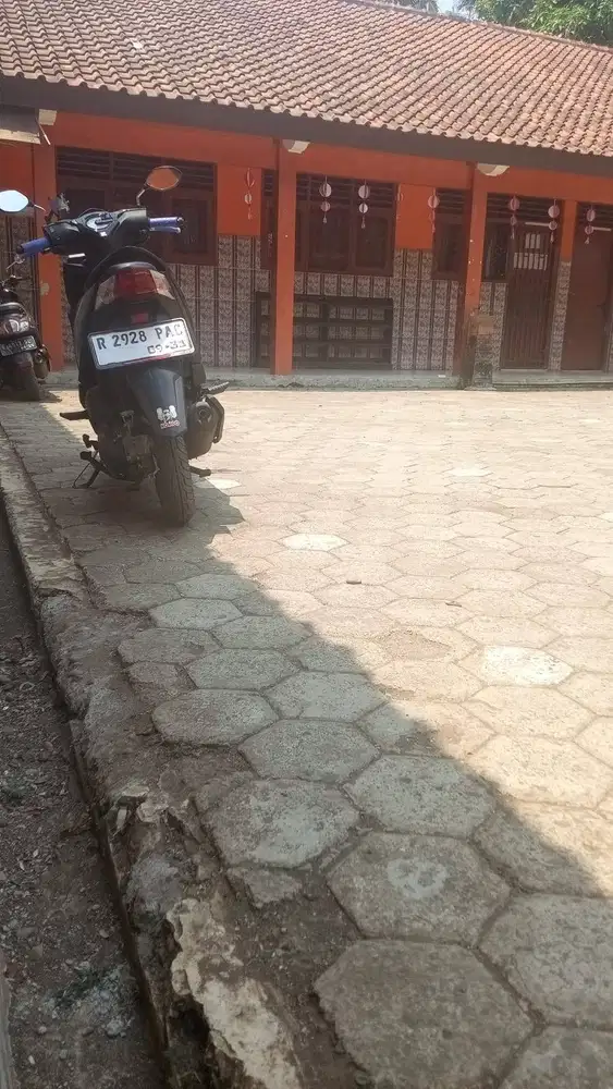 Barangkali bapak ibu ada pekerjaan.saya siap kerja.