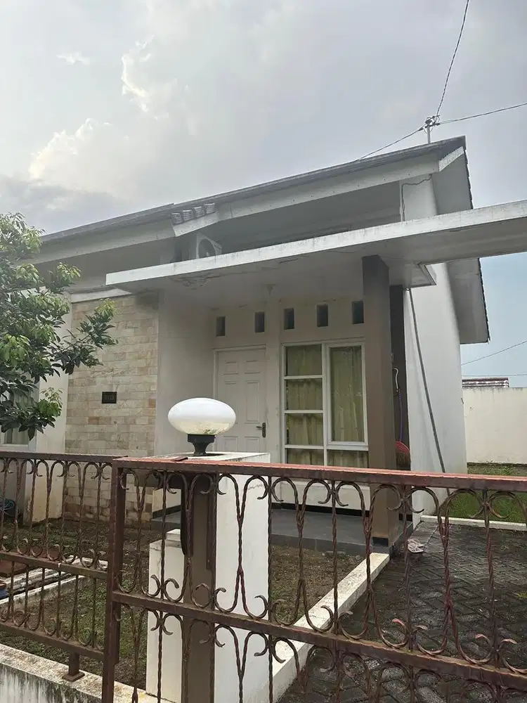 Disewakan rumah ngaliyan panorama banjaran