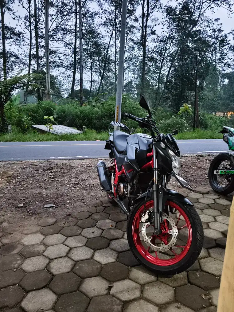 Di jual cb150r 2020