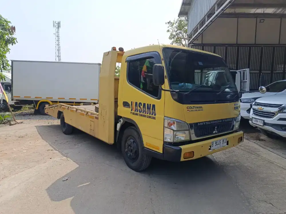 Towing Mitsubishi Colt Diesel 136 HDL Th.2017 Towing Canter Fe84 G