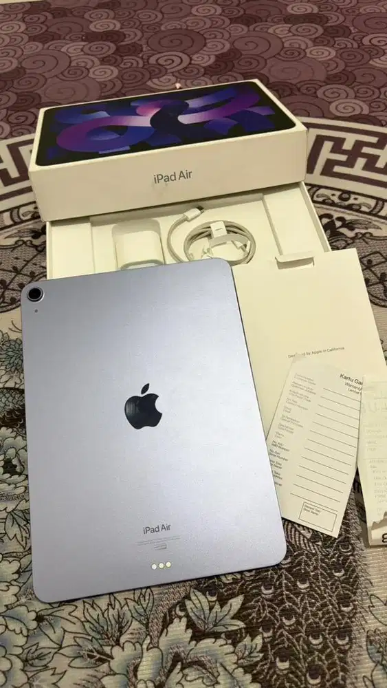 IPAD AIR 5 ,64GB WIFI ONLY