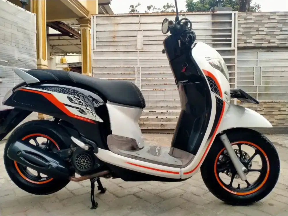 Scoopy donat lengkap motor sehat mesin segel kterangan detail dibawah