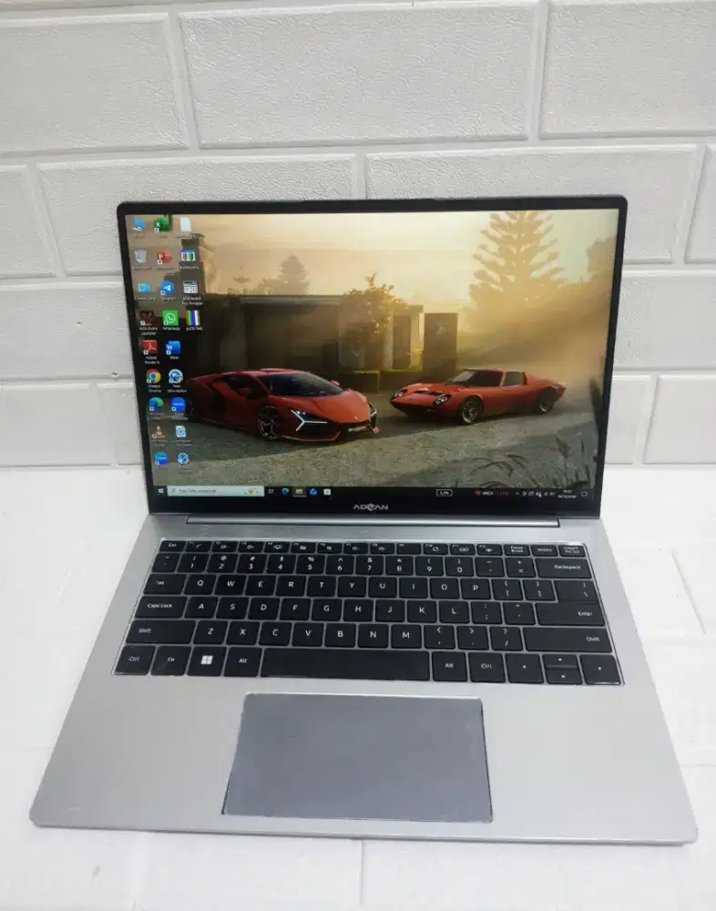 Advan workpro 1701 Core i5-1035G7 DDR 8GB SSD 256GB 14 FHD IPS 4 Jam