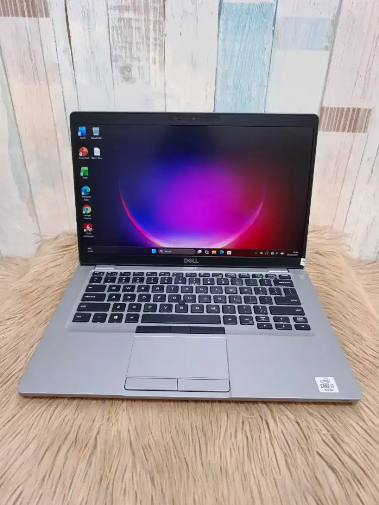 Dell Latitude 5411 Core i7 Gen 10 Ram 8 SSD 256 NVIDIA MX250 2 GB