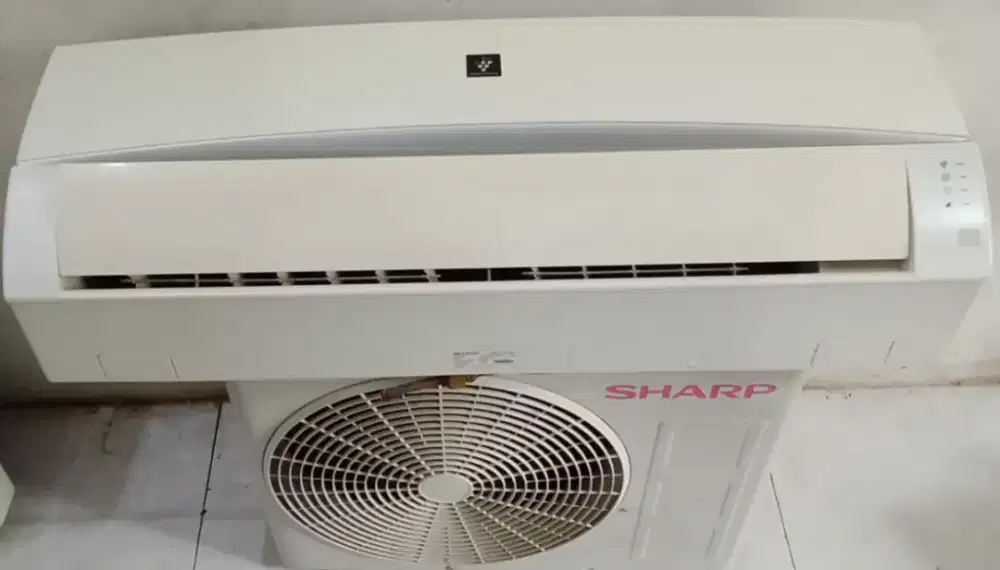 Jual ac sharp1/2 pk  lowwat 330 wat kondisi 95% ori semua