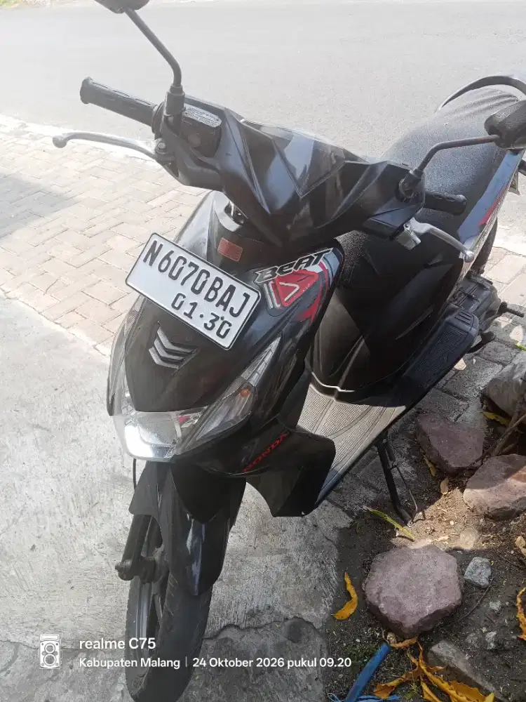 Honda beat carbu hitam
