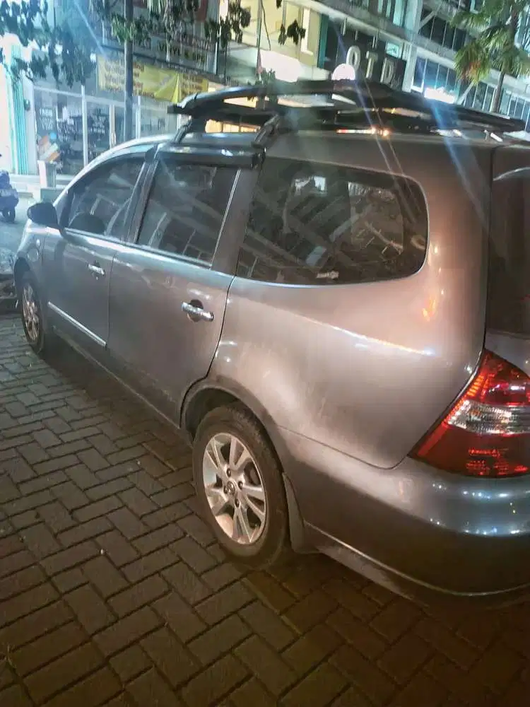 Nissan Grand livina 2013 Bensin