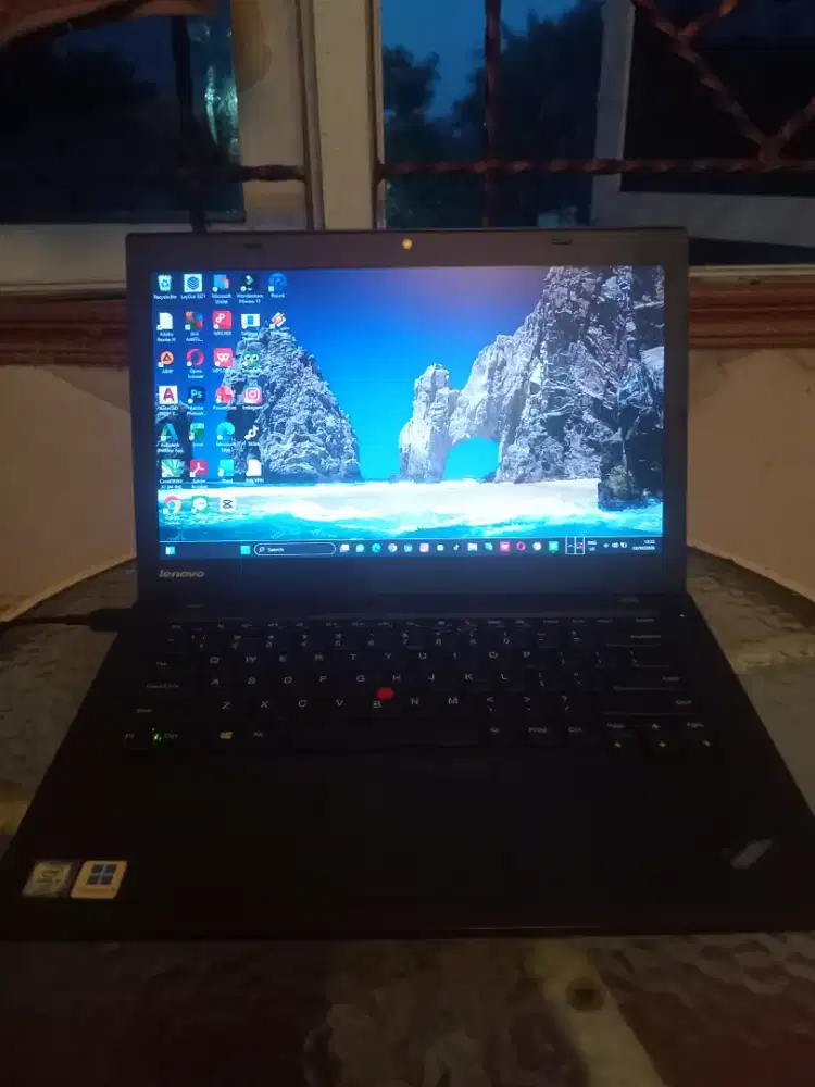 Laptop Lenovo thinkpad T440 core i5 windows 11
