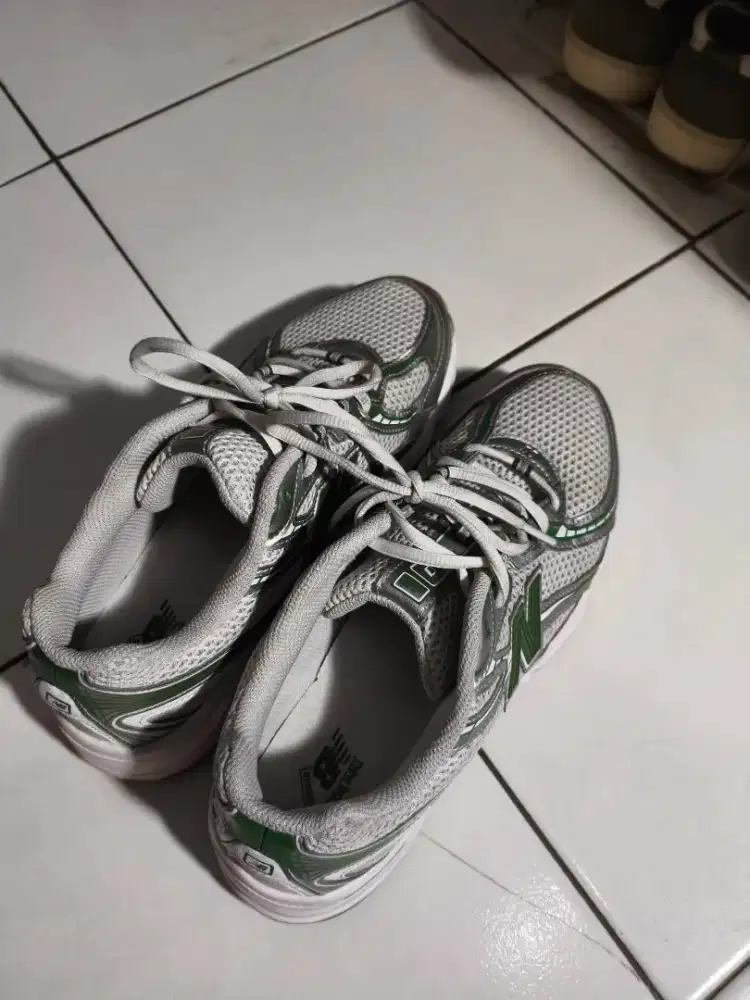 Sepatu Nb 740 original fullset size 42 like new