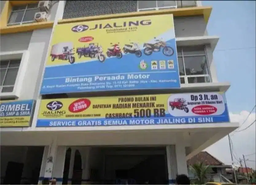 Bikin Neonbox, papan nama, reklame, huruf timbul akrilik, stiker dll