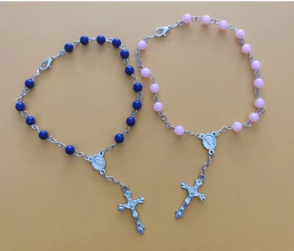 Gelang Rosario manik-manik