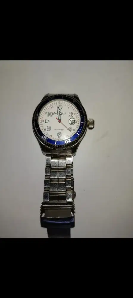 Dijual Jam Tangan Sporty Stainless Steel merk Nautica dr 4,5cm.