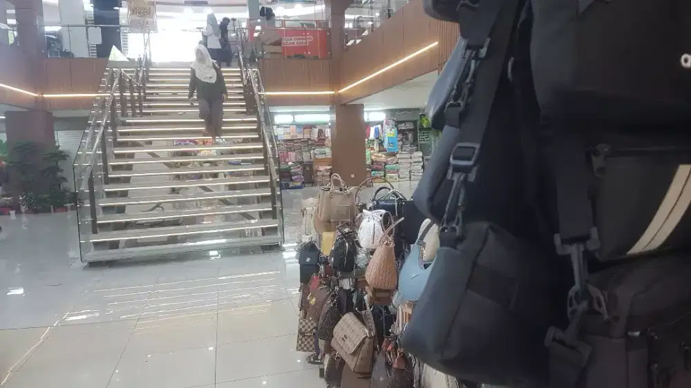 Rowongan kerja karyawati lokasi di pasar pagi mangga dua ke WA