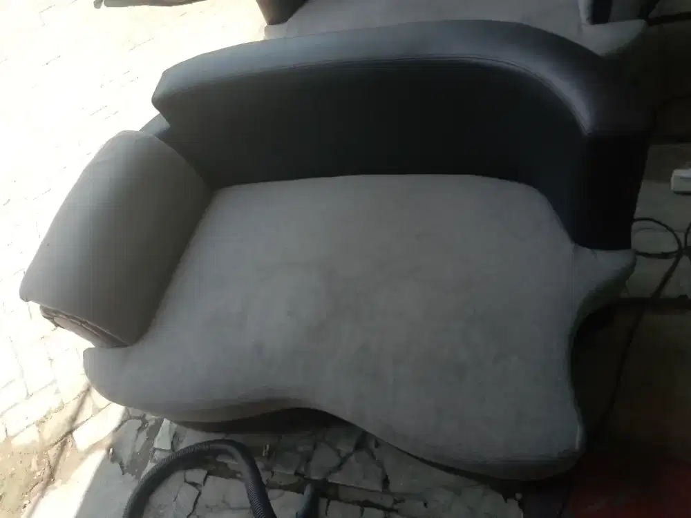 Cuci sofa springbed karpet jok mobil di Surabaya Sidoarjo dan Gresik