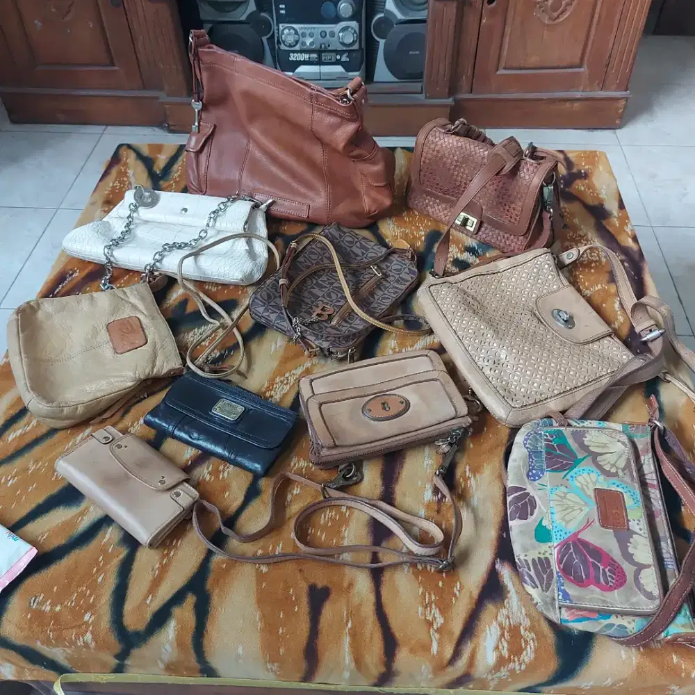 Preloved tas fossil bonia rotelli istimewa