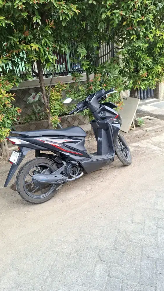 Jual sepeda motor honda beat CBS hitamtahun 2025