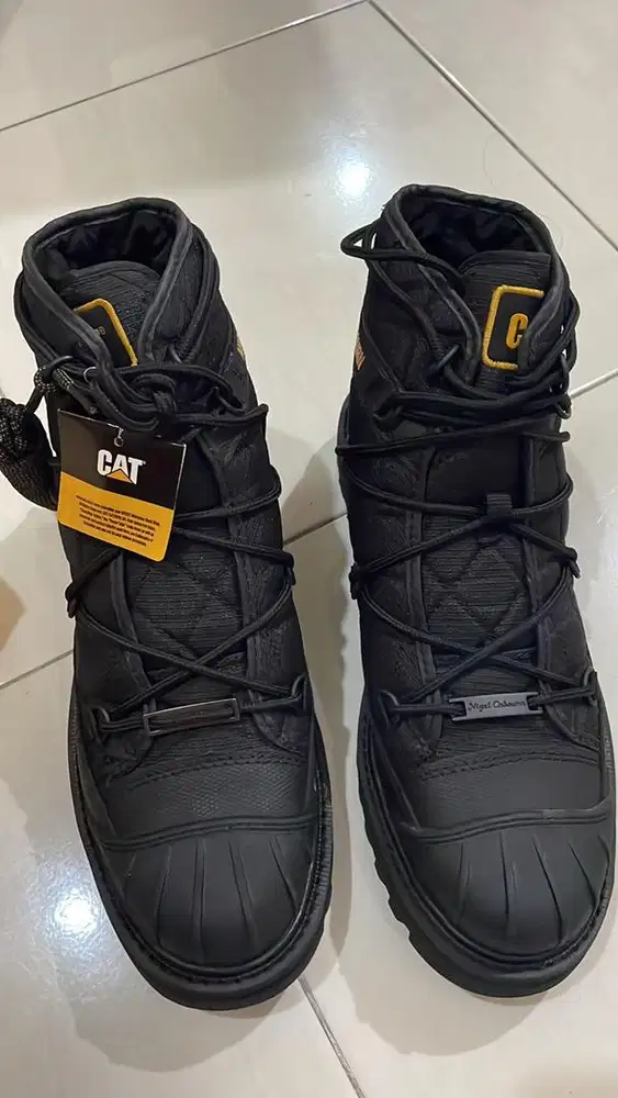 Sepatu Caterpillar Uk. 44 (bisa untuk 43)