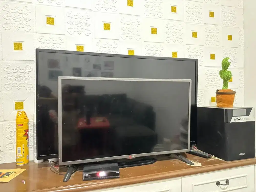 TV LG 42 INCH , 32 INCH