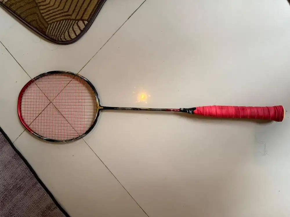 Raket badminton hundred aeroflash 8000 control