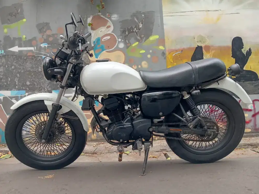 Dijual Cepat W175 SE Putih Gress, rawatan.