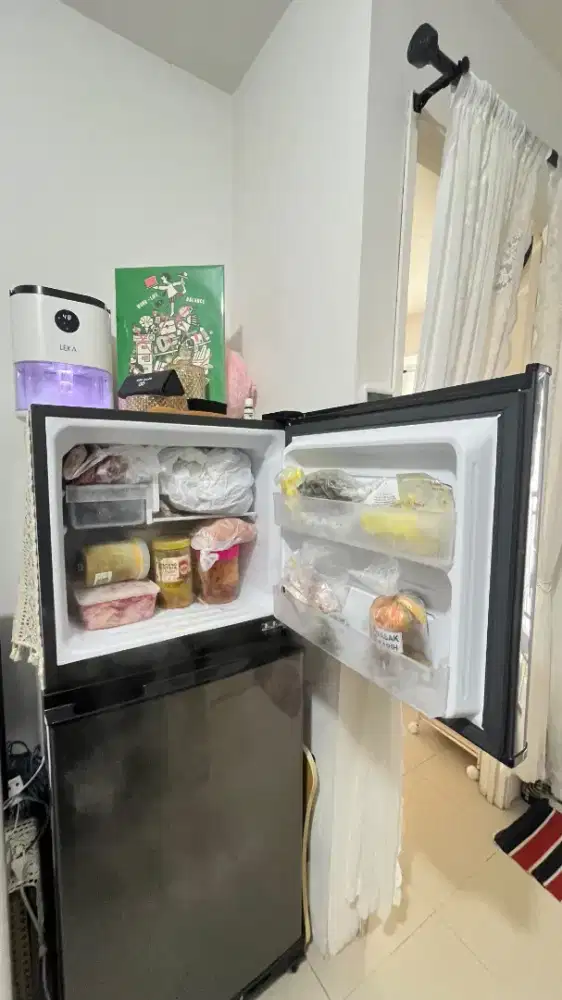 Kulkas Sharp 2 pintu