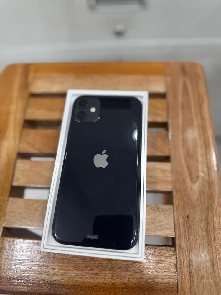 Iphon 11 64 Resmi iBox PA/A mulus banget bh100%