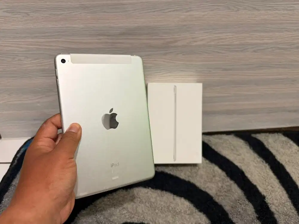Ipad mini 4 wifi only mulus fullset