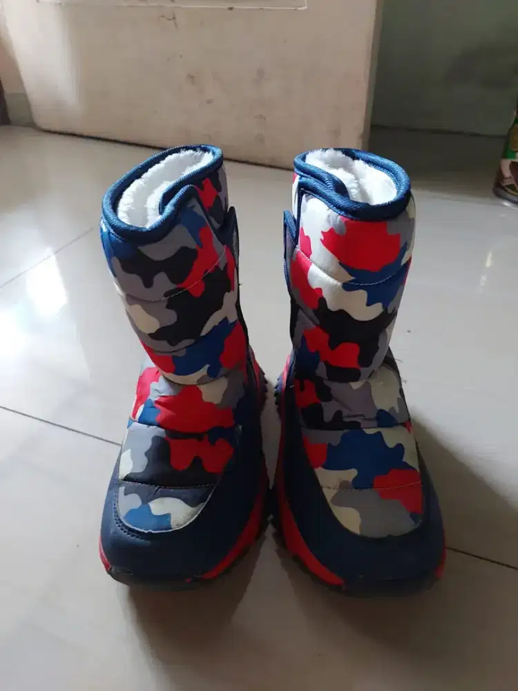 Preloved sepatu boot anak laki laki