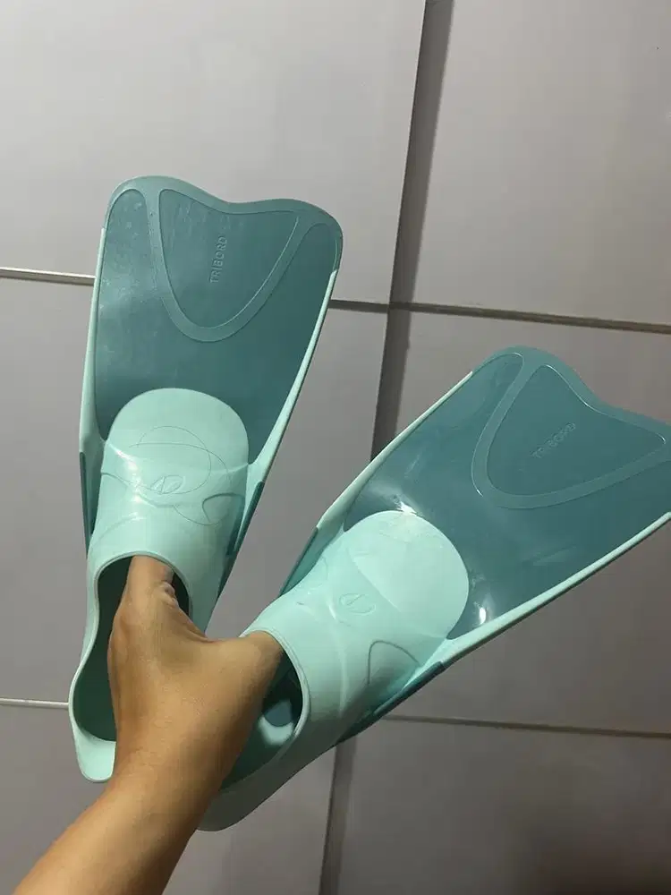 Fins kaki katak anak merk Decathlon uk 29/30 baru beli 2 hari yg lalu