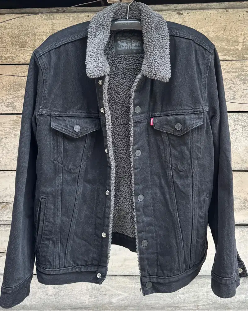 Levi’s Type 3 Sherpa Trucker Jacket (beli di jepang)
