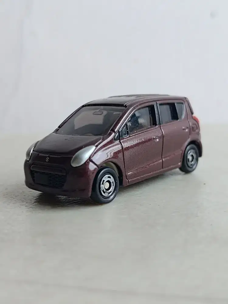 Tomica Suzuki Alto 2010 Takara Tomy No.61 Loose Coklat Diecast Mainan